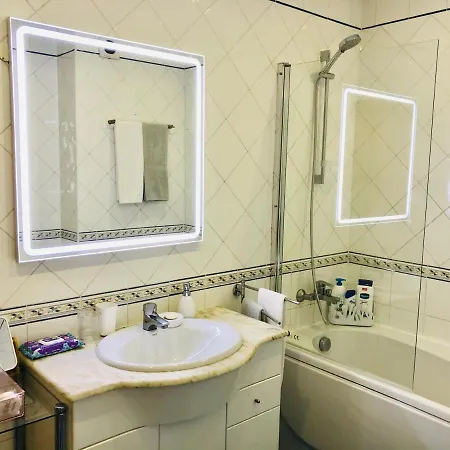 Appartement Galerias 90 *