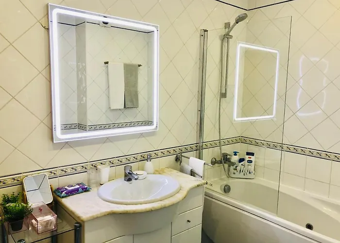 Apartamento Galerias 90 *